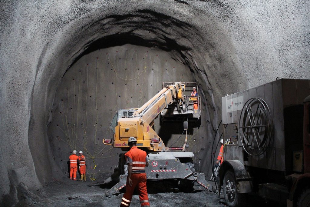 tunnel being sprayed with gunite/shotcrete